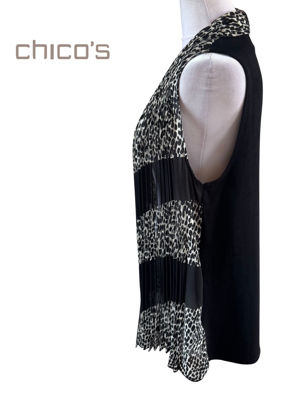 Chico’s 0 Travelers Black White Leopard Scissor Pleated Layer Vest 4 6 stretch S - Picture 3 of 12
